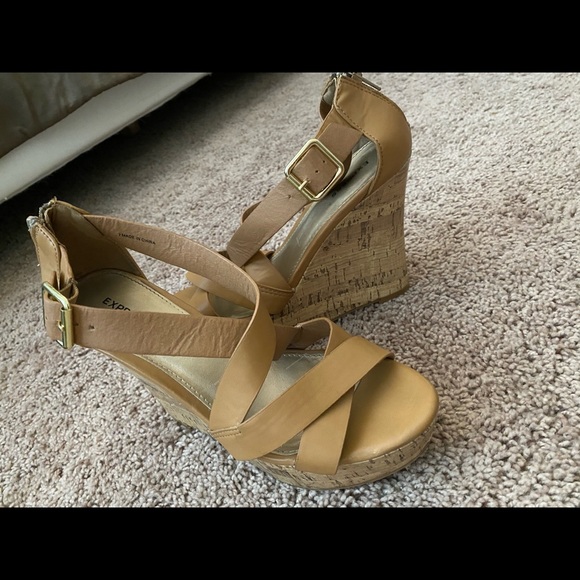 Express wedges size 7 - Picture 2 of 11